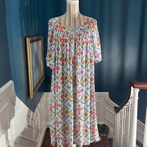 Go softly patio xl housedress mumu boho pockets women’s colorful dress D415